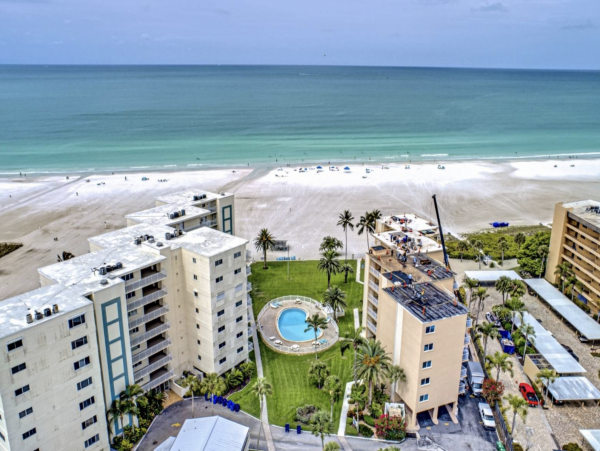 On Beach Siesta Key Vacation Condo Two Bedrolom Sleeps 8